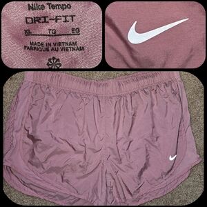 SIZE XL NIKE Women's Dri-FIT Tempo Shorts PINK